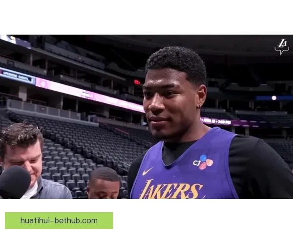 湖人伤病报告更新 斯马特八村垒缺席 克勒贝尔将出战活塞